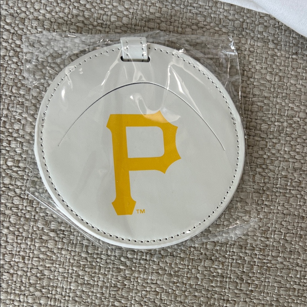 White and Yellow Pittsburgh Pirates Travel Name/Address tag
